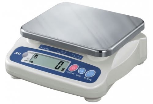 Thiết bị cân trong quá trình kiểm tra và đánh giá độ chính xác